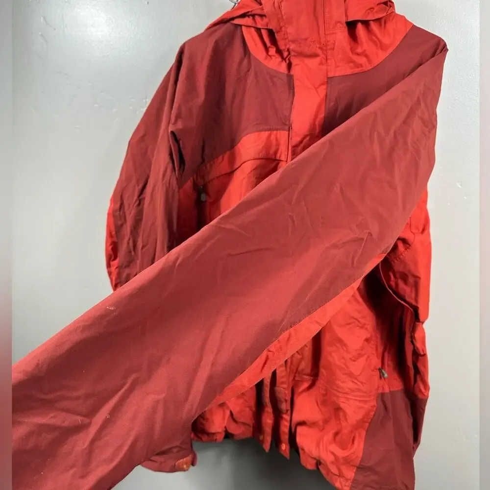 Vintage Men’s Patagonia Primo Jacket in Red Size XL